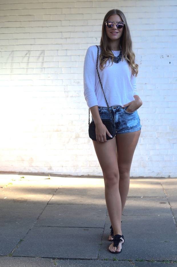sweater-jeans-short